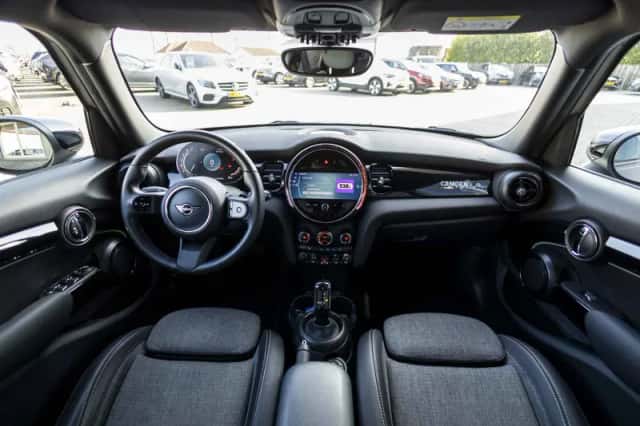 MINI Mini (2023) thumbnail 46