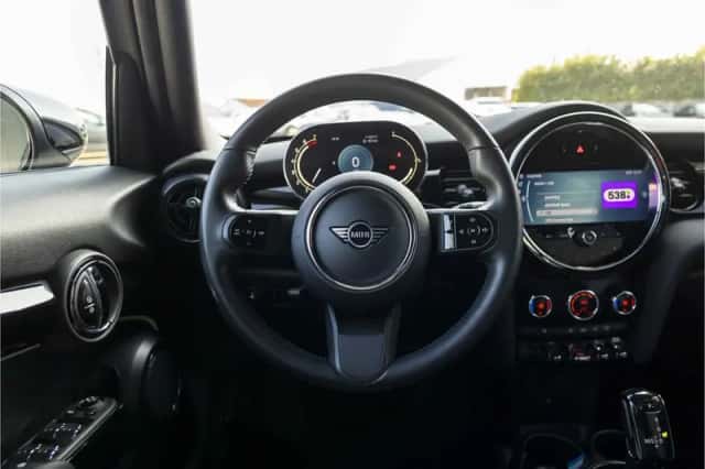 MINI Mini (2023) thumbnail 8