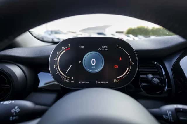 MINI Mini (2023) thumbnail 9