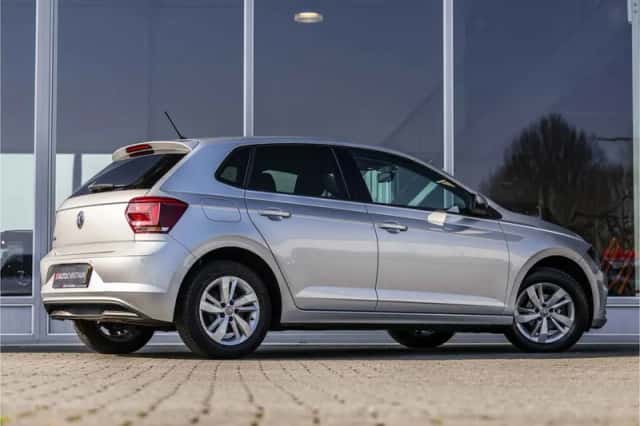 Volkswagen Polo (2018) thumbnail 3