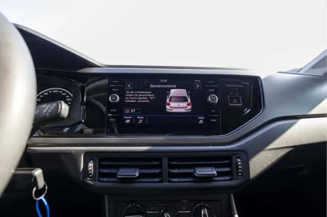 Volkswagen Polo (2018) thumbnail 64