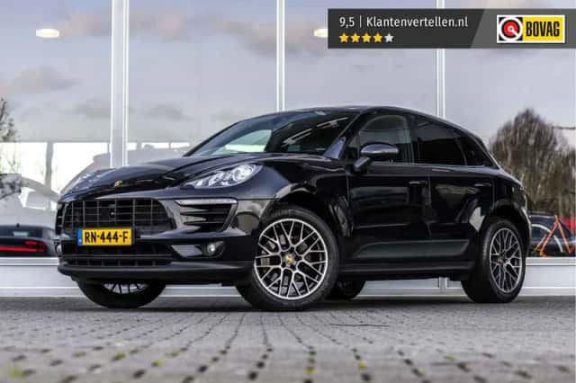 Porsche Macan (2018) thumbnail 2