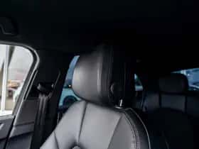 Porsche Macan (2018) thumbnail 13