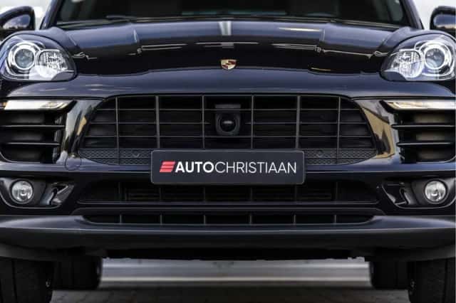 Porsche Macan (2018) thumbnail 17