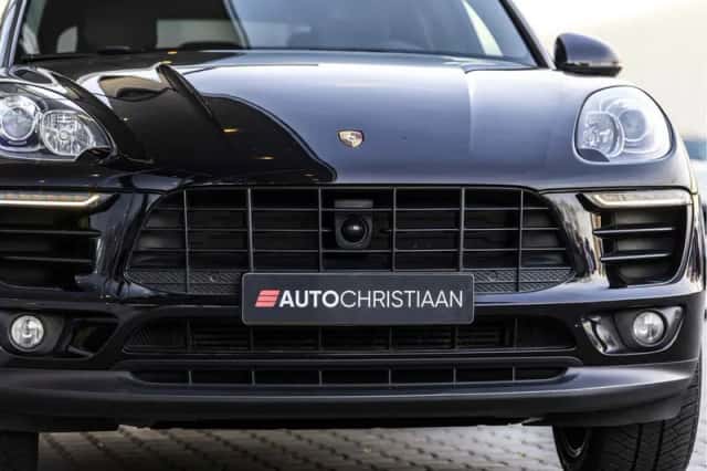 Porsche Macan (2018) thumbnail 18