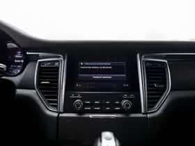 Porsche Macan (2018) thumbnail 29