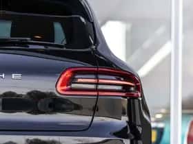 Porsche Macan (2018) thumbnail 42