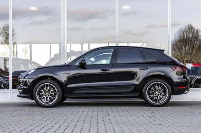 Porsche Macan (2018) thumbnail 47
