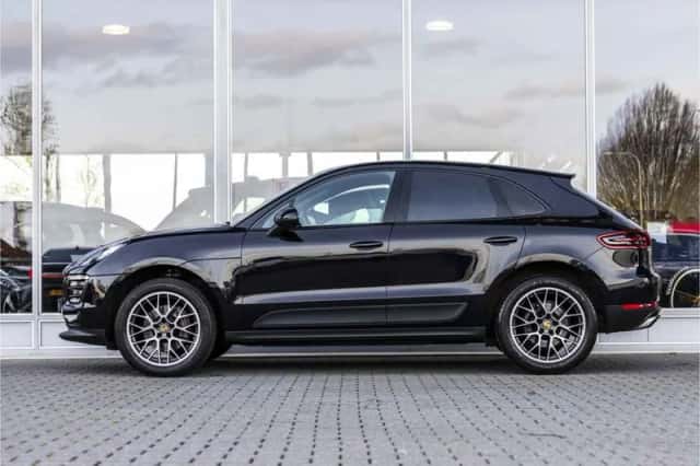 Porsche Macan (2018) thumbnail 6