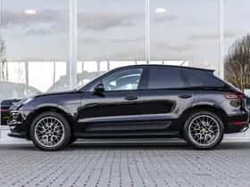 Porsche Macan (2018) thumbnail 6