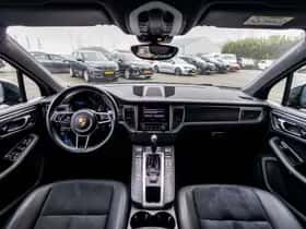 Porsche Macan (2018) thumbnail 7