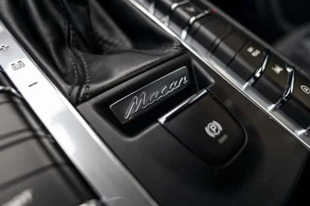 Porsche Macan (2018) thumbnail 66