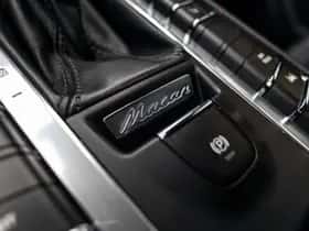 Porsche Macan (2018) thumbnail 66