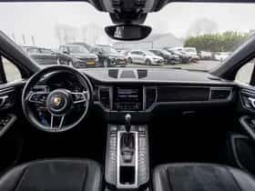 Porsche Macan (2018) thumbnail 73