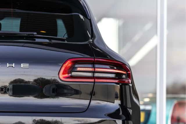 Porsche Macan (2018) thumbnail 83