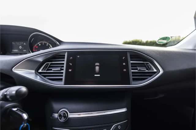 Peugeot 308 (2018) thumbnail 26