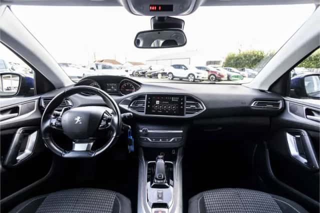 Peugeot 308 (2018) thumbnail 31