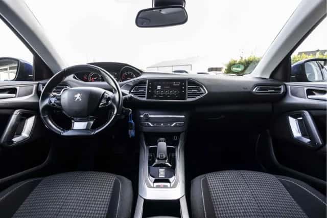 Peugeot 308 (2018) thumbnail 32