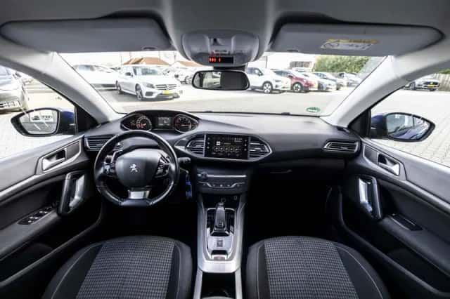 Peugeot 308 (2018) thumbnail 7