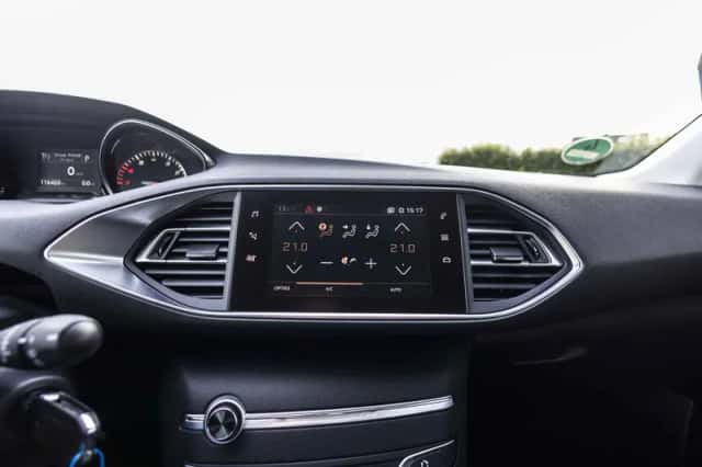 Peugeot 308 (2018) thumbnail 69