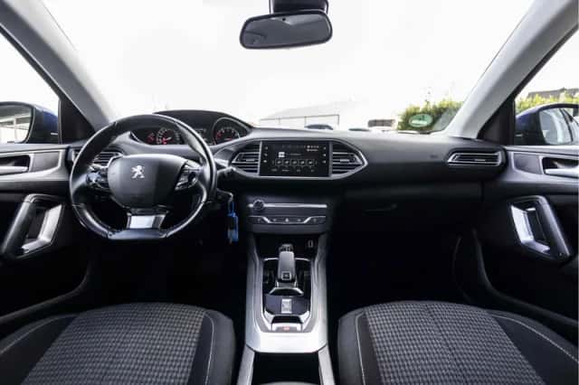 Peugeot 308 (2018) thumbnail 72