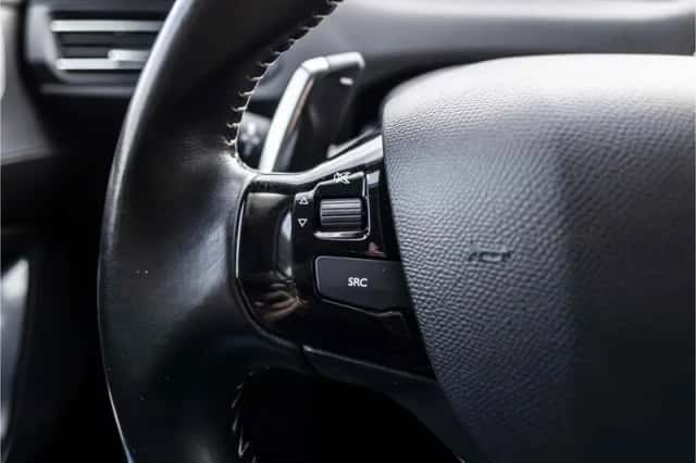 Peugeot 308 (2018) thumbnail 73