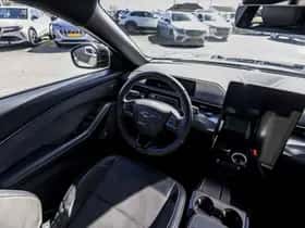 Ford Mustang (2021) thumbnail 21