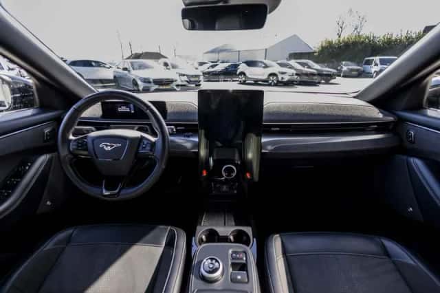 Ford Mustang (2021) thumbnail 28