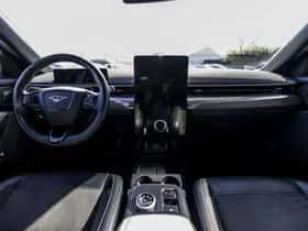 Ford Mustang (2021) thumbnail 29