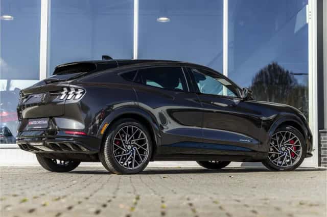 Ford Mustang (2021) thumbnail 43