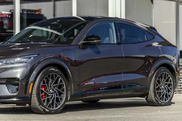 Ford Mustang (2021) thumbnail 55