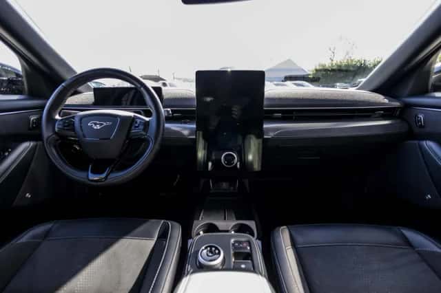 Ford Mustang (2021) thumbnail 69