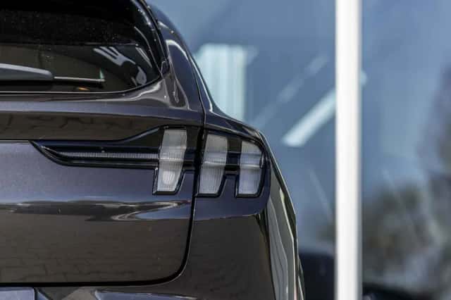 Ford Mustang (2021) thumbnail 81