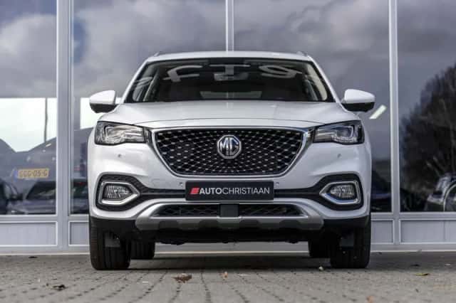 MG MG HS (2022) thumbnail 4