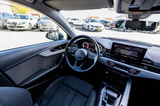 Audi A4 (2020) thumbnail 60