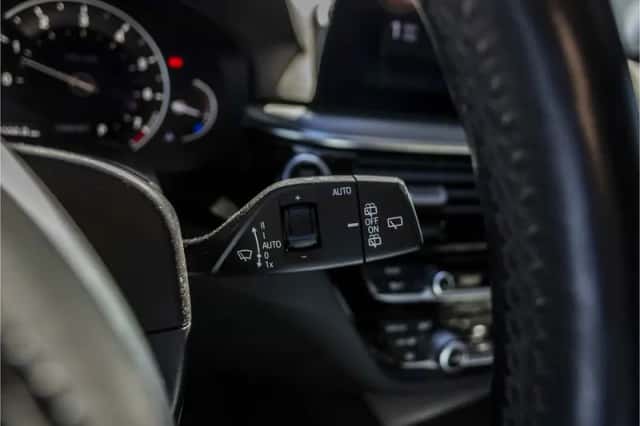 BMW 5-Serie (2017) thumbnail 35