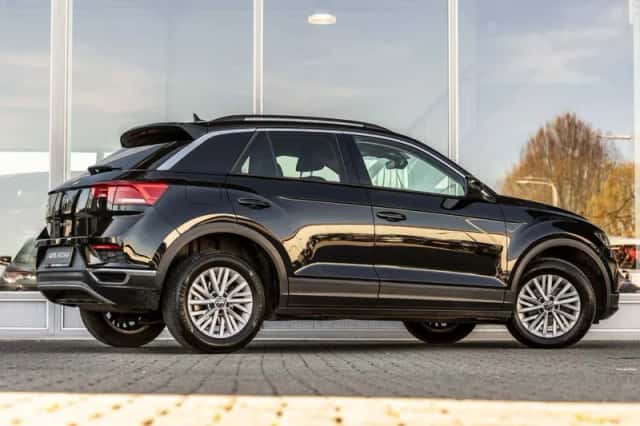 Volkswagen T Roc (2021) thumbnail 3