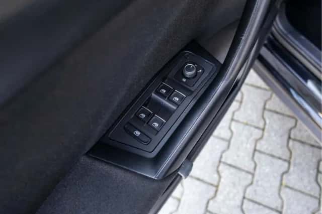 Volkswagen T Roc (2021) thumbnail 60
