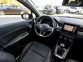 Renault Captur (2021) thumbnail 21