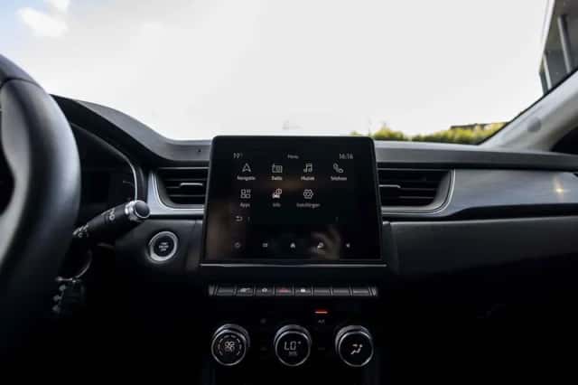 Renault Captur (2021) thumbnail 26