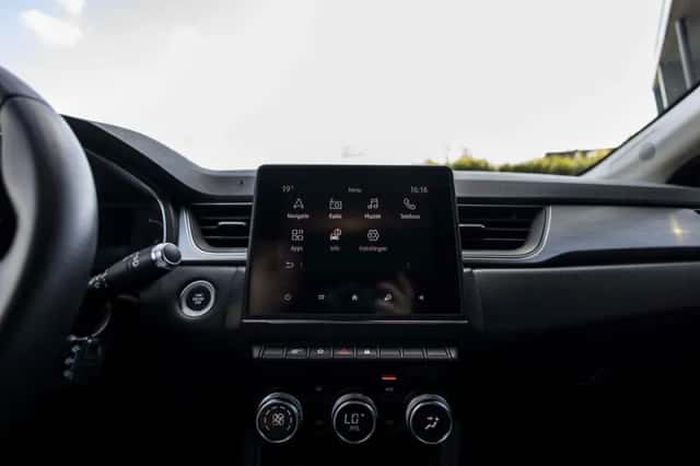 Renault Captur (2021) thumbnail 64