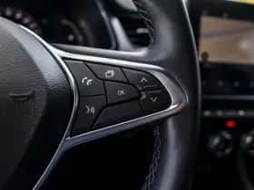 Renault Captur (2021) thumbnail 71
