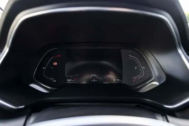 Renault Captur (2021) thumbnail 9