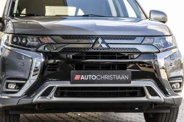 Mitsubishi Outlander (2019) thumbnail 20