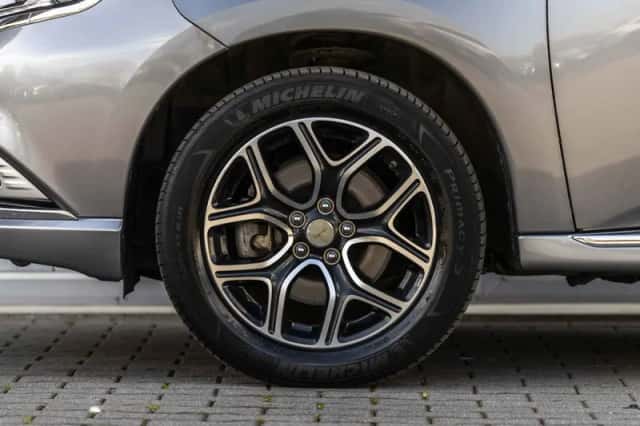 Mitsubishi Outlander (2019) thumbnail 22