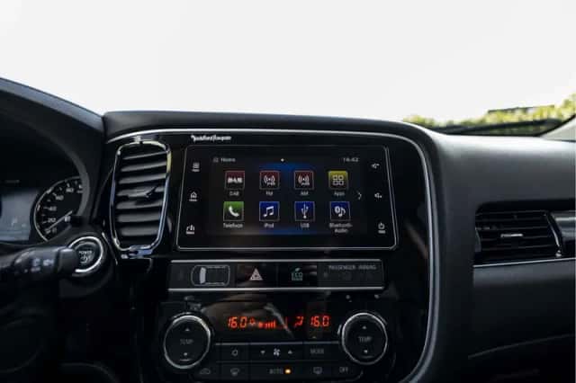 Mitsubishi Outlander (2019) thumbnail 29