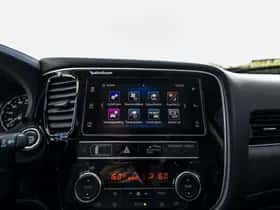 Mitsubishi Outlander (2019) thumbnail 32