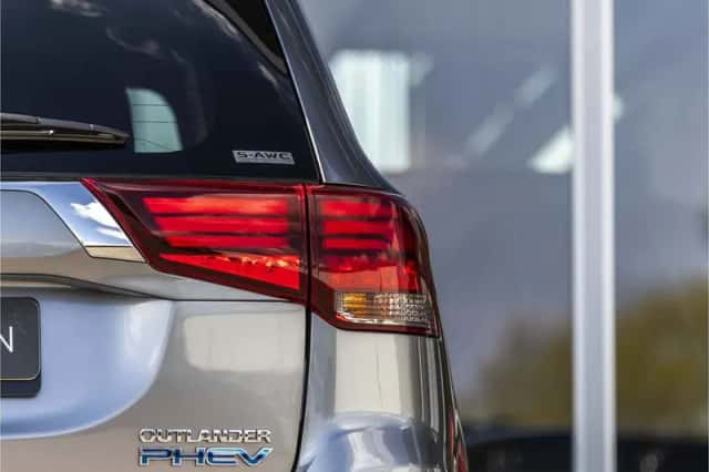 Mitsubishi Outlander (2019) thumbnail 42