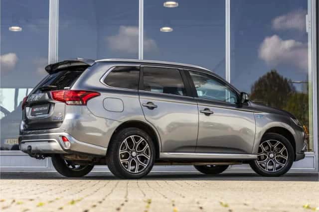 Mitsubishi Outlander (2019) thumbnail 45