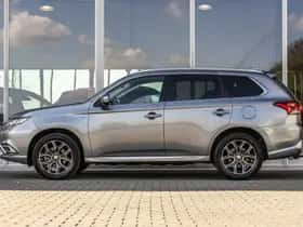 Mitsubishi Outlander (2019) thumbnail 48